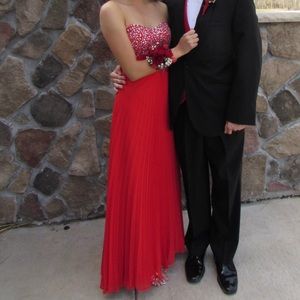 STRAPLESS RED LONG PROM DRESS